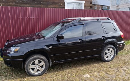 Mitsubishi Outlander III рестайлинг 3, 2003 год, 800 000 рублей, 6 фотография