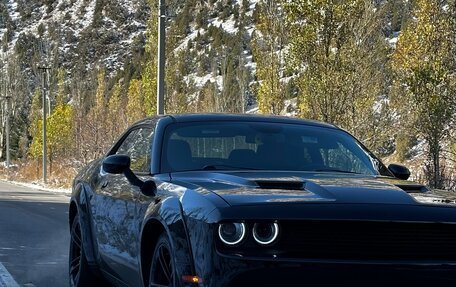 Dodge Challenger III рестайлинг 2, 2018 год, 2 364 010 рублей, 18 фотография