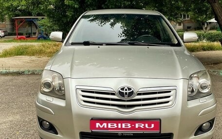 Toyota Avensis III рестайлинг, 2007 год, 850 000 рублей, 1 фотография