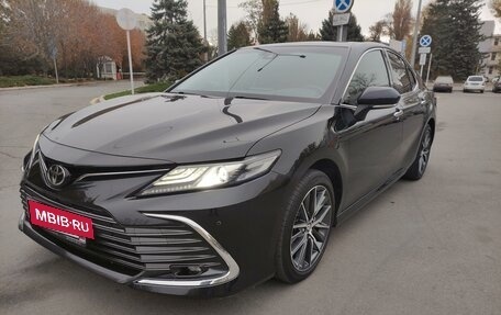 Toyota Camry, 2023 год, 4 200 000 рублей, 3 фотография