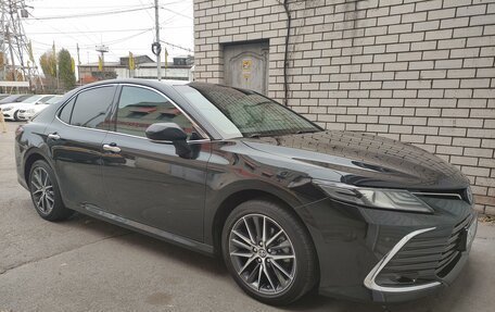 Toyota Camry, 2023 год, 4 200 000 рублей, 4 фотография