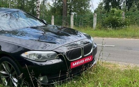 BMW 5 серия, 2011 год, 2 100 000 рублей, 2 фотография