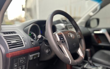 Toyota Land Cruiser Prado 150 рестайлинг 2, 2016 год, 4 999 000 рублей, 8 фотография