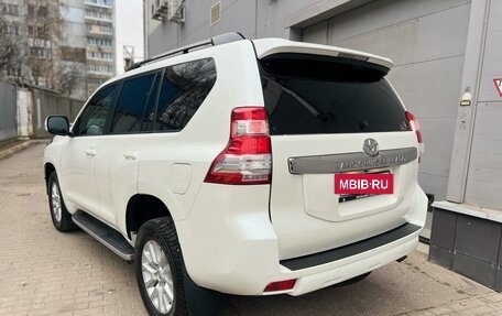 Toyota Land Cruiser Prado 150 рестайлинг 2, 2016 год, 4 999 000 рублей, 5 фотография