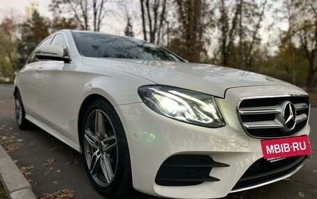 Mercedes-Benz E-Класс, 2017 год, 3 800 000 рублей, 4 фотография