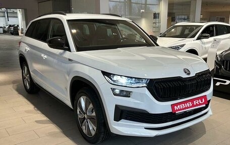 Skoda Kodiaq I, 2024 год, 6 350 000 рублей, 3 фотография