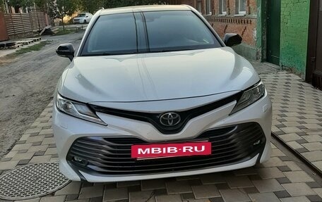 Toyota Camry, 2020 год, 3 650 000 рублей, 4 фотография