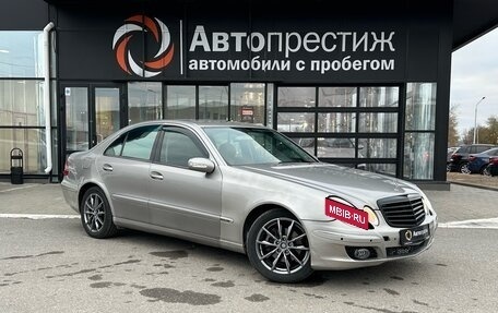 Mercedes-Benz E-Класс, 2003 год, 600 000 рублей, 1 фотография