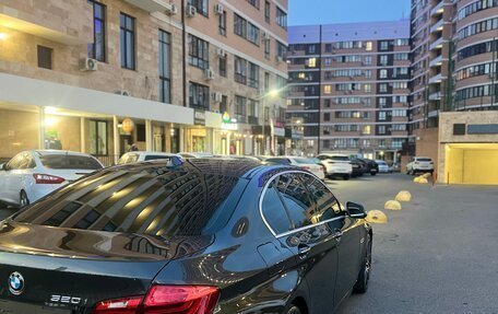 BMW 5 серия, 2015 год, 1 850 000 рублей, 12 фотография