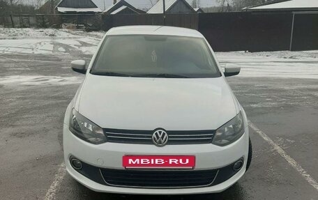 Volkswagen Polo VI (EU Market), 2014 год, 830 000 рублей, 2 фотография