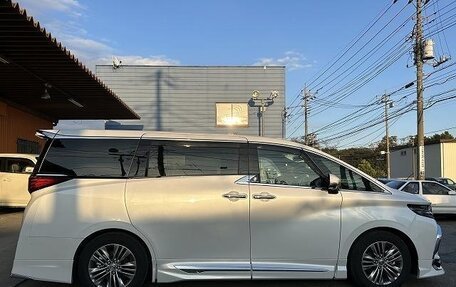 Toyota Alphard, 2023 год, 10 250 000 рублей, 4 фотография