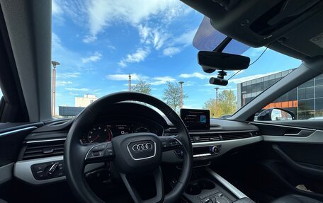 Audi A4, 2019 год, 2 650 000 рублей, 9 фотография