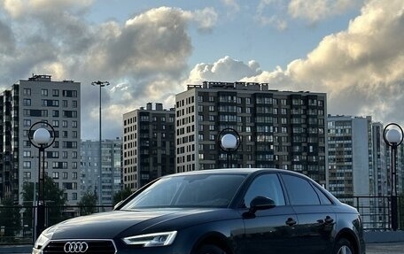 Audi A4, 2019 год, 2 650 000 рублей, 2 фотография