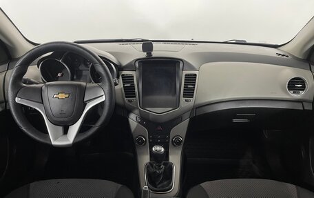 Chevrolet Cruze II, 2012 год, 725 000 рублей, 7 фотография