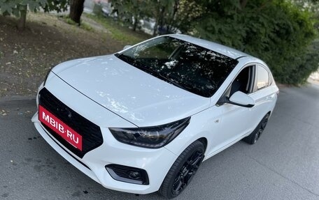 Hyundai Solaris II рестайлинг, 2017 год, 1 700 000 рублей, 4 фотография