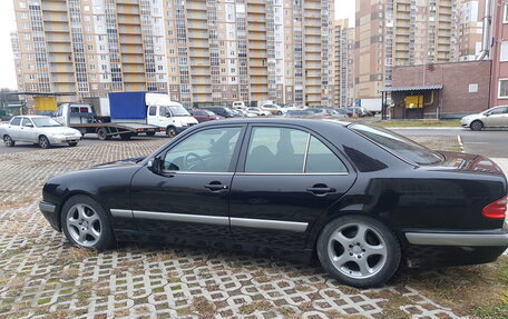 Mercedes-Benz E-Класс, 1999 год, 600 000 рублей, 6 фотография