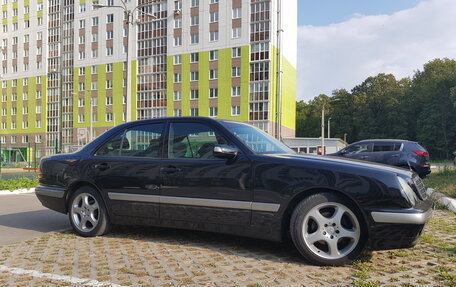 Mercedes-Benz E-Класс, 1999 год, 600 000 рублей, 5 фотография