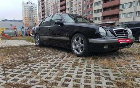 Mercedes-Benz E-Класс, 1999 год, 600 000 рублей, 9 фотография