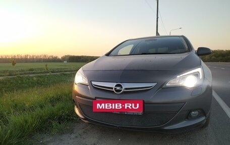 Opel Astra J, 2011 год, 910 000 рублей, 2 фотография