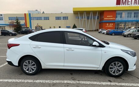 Hyundai Solaris II рестайлинг, 2020 год, 1 615 000 рублей, 2 фотография