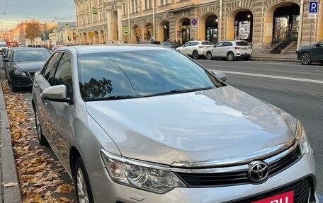 Toyota Camry, 2015 год, 2 050 000 рублей, 1 фотография