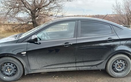 Hyundai Solaris II рестайлинг, 2015 год, 1 200 000 рублей, 5 фотография