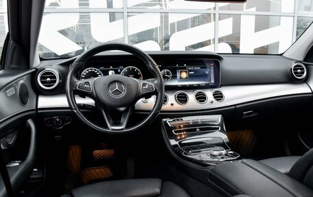 Mercedes-Benz E-Класс, 2017 год, 3 679 000 рублей, 6 фотография