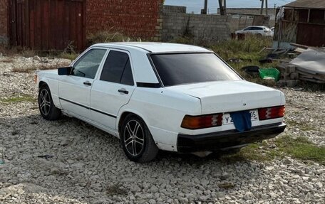 Mercedes-Benz 190 (W201), 1983 год, 130 000 рублей, 2 фотография