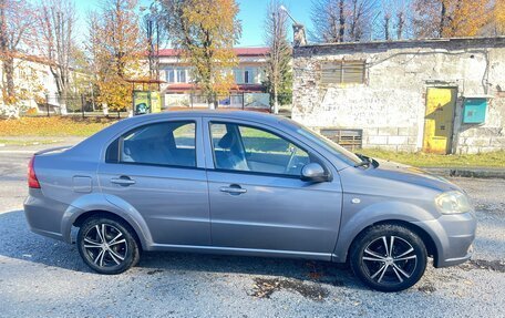 Chevrolet Aveo III, 2010 год, 580 000 рублей, 2 фотография