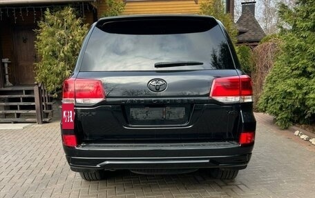 Toyota Land Cruiser 200, 2013 год, 9 500 000 рублей, 2 фотография