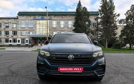 Volkswagen Touareg III, 2022 год, 11 000 000 рублей, 2 фотография