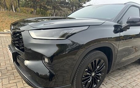 Toyota Highlander, 2022 год, 3 100 000 рублей, 12 фотография