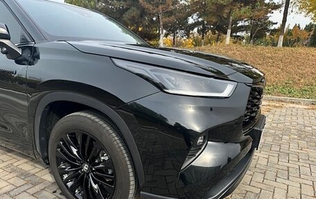 Toyota Highlander, 2022 год, 3 100 000 рублей, 19 фотография