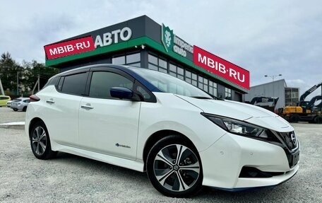 Nissan Leaf II, 2019 год, 2 100 000 рублей, 1 фотография