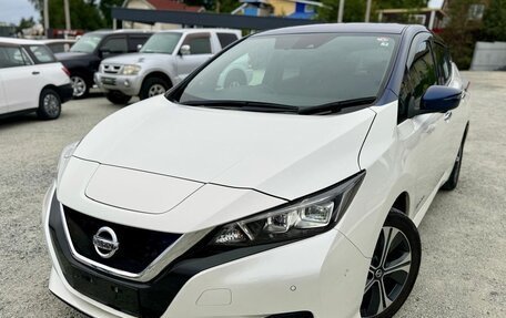 Nissan Leaf II, 2019 год, 2 100 000 рублей, 4 фотография