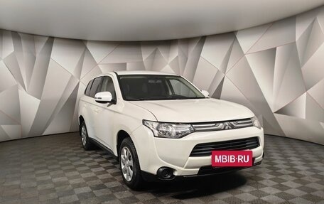 Mitsubishi Outlander III рестайлинг 3, 2013 год, 1 194 000 рублей, 3 фотография