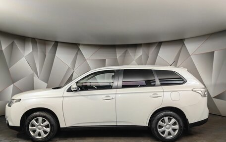 Mitsubishi Outlander III рестайлинг 3, 2013 год, 1 194 000 рублей, 5 фотография