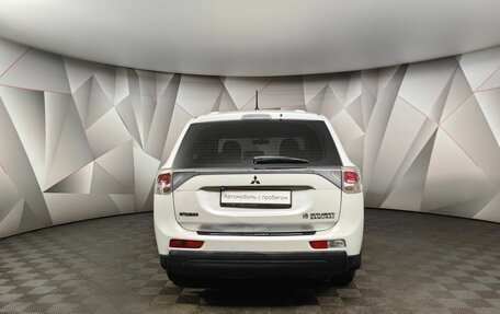 Mitsubishi Outlander III рестайлинг 3, 2013 год, 1 194 000 рублей, 8 фотография