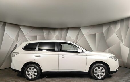 Mitsubishi Outlander III рестайлинг 3, 2013 год, 1 194 000 рублей, 6 фотография