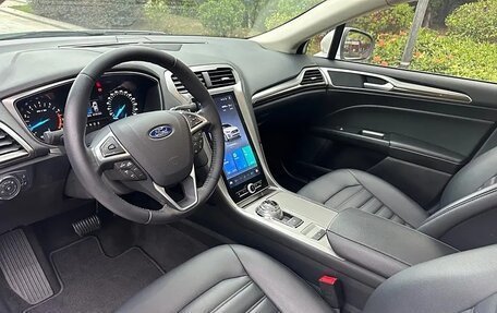 Ford Mondeo V, 2021 год, 1 800 000 рублей, 10 фотография