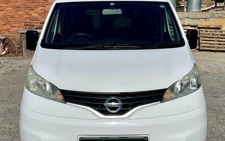 Nissan NV200, 2015 год, 1 335 000 рублей, 2 фотография