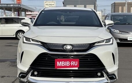 Toyota Harrier, 2022 год, 3 000 000 рублей, 2 фотография