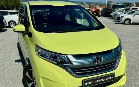 Honda Freed II, 2016 год, 1 445 000 рублей, 2 фотография