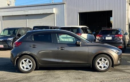 Mazda Demio IV, 2018 год, 940 000 рублей, 17 фотография