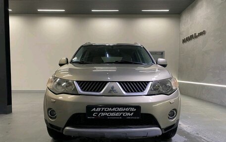 Mitsubishi Outlander III рестайлинг 3, 2008 год, 1 299 000 рублей, 2 фотография