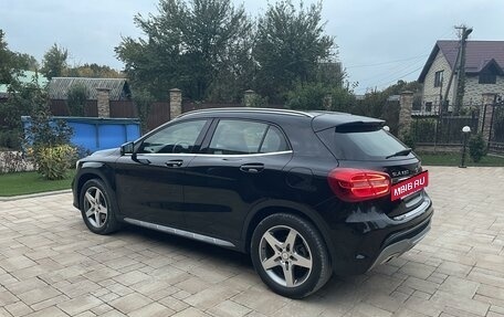 Mercedes-Benz GLA, 2015 год, 3 100 000 рублей, 11 фотография