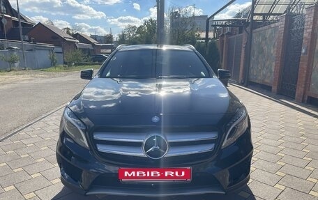 Mercedes-Benz GLA, 2015 год, 3 100 000 рублей, 14 фотография