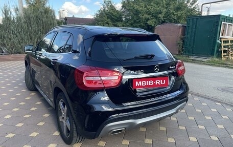 Mercedes-Benz GLA, 2015 год, 3 100 000 рублей, 28 фотография