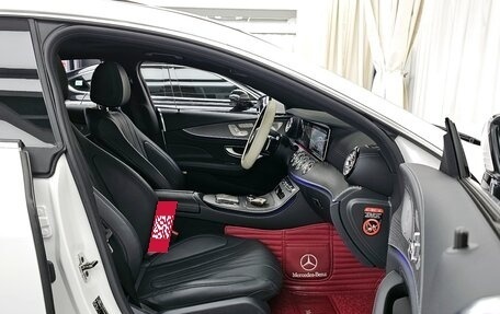 Mercedes-Benz CLS, 2023 год, 8 230 000 рублей, 5 фотография