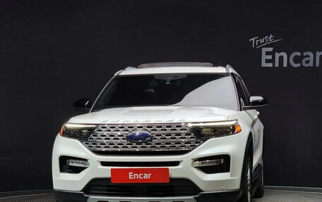 Ford Explorer VI, 2020 год, 3 670 000 рублей, 2 фотография